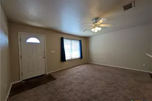 1013 Misty Acres Dr, New Braunfels, TX 78130 - Photo 4