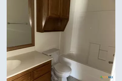 105 W Truman Avenue, Copperas Cove, TX 76522 - Photo 10