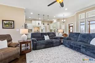 645 W Big Elm Rd, Troy, TX 76579 - Photo 8
