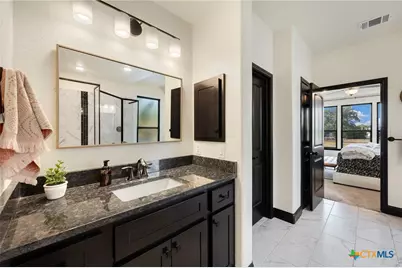 462 Curvatura, New Braunfels, TX 78132 - Photo 20