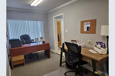 700 E Polk #B, Burnet, TX 78611 - Photo 8