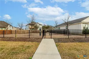1910 Esplanade, New Braunfels, TX 78130 - Photo 20