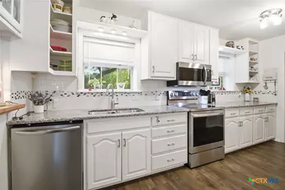 1354 Dawnridge Drive, Canyon Lake, TX 78133 - Photo 6