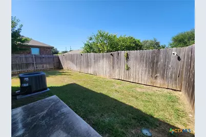 303 Rosalie, New Braunfels, TX 78130 - Photo 18