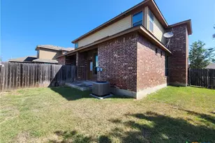 303 Rosalie, New Braunfels, TX 78130 - Photo 16