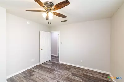 218 W 6th Street, Shiner, TX 77984 - Photo 26