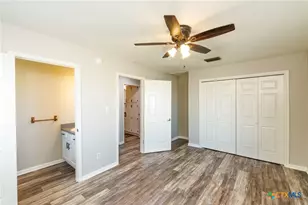 218 W 6th St, Shiner, TX 77984 - Photo 28