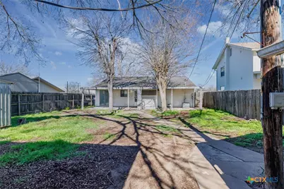 218 W 6th Street, Shiner, TX 77984 - Photo 32