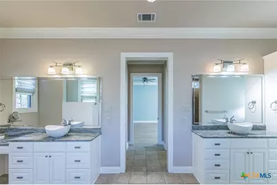 101 Crescent Mesa, Belton, TX 76513 - Photo 14