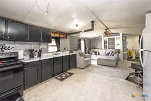 935 Ramblewood St, Harker Heights, TX 76548 - Photo 6