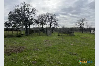 2292 Garrett Road, Yoakum, TX 77995 - Photo 4