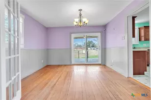 703 Bois D'Arc St, Lockhart, TX 78644 - Photo 12