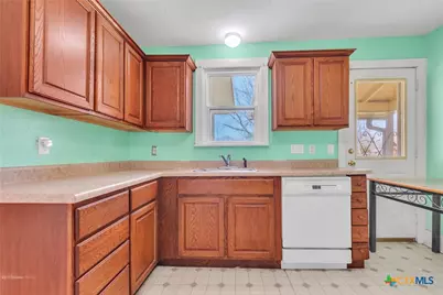 703 Bois D Arc Street, Lockhart, TX 78644 - Photo 14