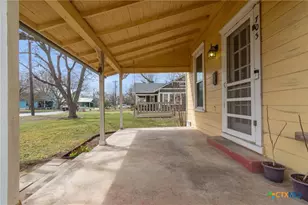 703 Bois D'Arc St, Lockhart, TX 78644 - Photo 6