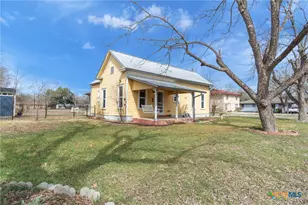 703 Bois D'Arc St, Lockhart, TX 78644 - Photo 1
