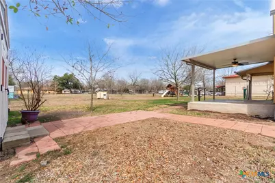 703 Bois D Arc Street, Lockhart, TX 78644 - Photo 28