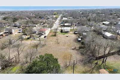 703 Bois D Arc Street, Lockhart, TX 78644 - Photo 32