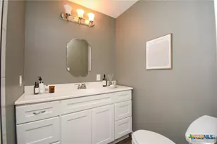 603 Maplewood Dr, Victoria, TX 77901 - Photo 38