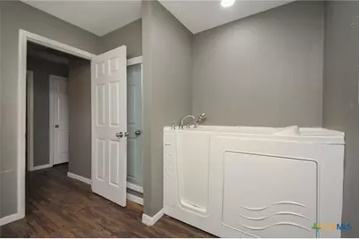 603 Maplewood Drive, Victoria, TX 77901 - Photo 34