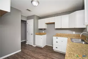 603 Maplewood Dr, Victoria, TX 77901 - Photo 12