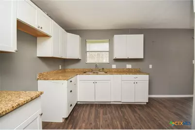 603 Maplewood Drive, Victoria, TX 77901 - Photo 14