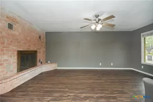 603 Maplewood Dr, Victoria, TX 77901 - Photo 4