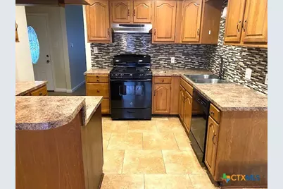 4615 Camellia Street, Victoria, TX 77904 - Photo 4