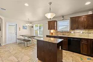 827 Kacie Dr, Temple, TX 76502 - Photo 16