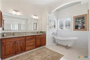 26240 Smithson Valley Rd, San Antonio, TX 78261 - Photo 18