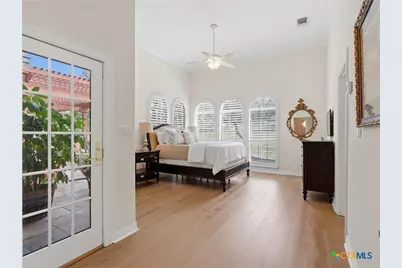 26240 Smithson Valley Road, San Antonio, TX 78261 - Photo 16