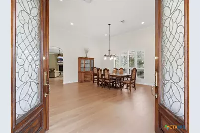 26240 Smithson Valley Road, San Antonio, TX 78261 - Photo 4