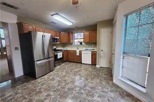 304 E Hogan Dr, Copperas Cove, TX 76522 - Photo 10