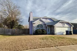 304 E Hogan Dr, Copperas Cove, TX 76522 - Photo 2