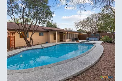 7337 Leading Oaks Street, Live Oak, TX 78233 - Photo 1