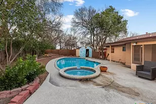 7337 Leading Oaks St, Live Oak, TX 78233 - Photo 32