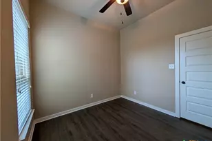 2213 Avery Village, New Braunfels, TX 78130 - Photo 36
