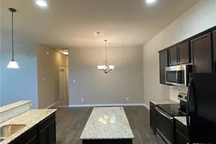 2213 Avery Village, New Braunfels, TX 78130 - Photo 8