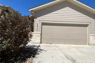 2213 Avery Village, New Braunfels, TX 78130 - Photo 2