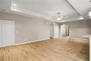 109 Giacomo Dr, Victoria, TX 77901 - Photo 6
