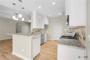 109 Giacomo Dr, Victoria, TX 77901 - Photo 8