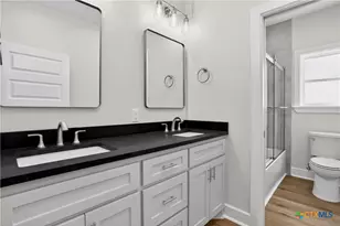 520 Essence Dr, Victoria, TX 77904 - Photo 48