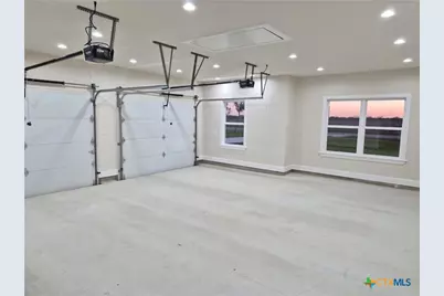 520 Essence Drive, Victoria, TX 77904 - Photo 14