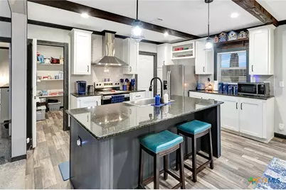 497 W Oaks, Victoria, TX 77905 - Photo 8