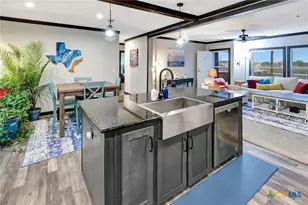 497 W Oaks, Victoria, TX 77905 - Photo 10