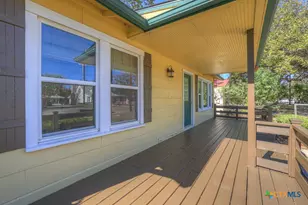 927 N Union Ave, New Braunfels, TX 78130 - Photo 4