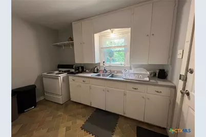 859 Oasis Street, New Braunfels, TX 78130 - Photo 14