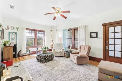 301 S Pecan Street, Moulton, TX 77975 - Photo 8