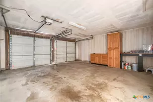 212 Buckingham, Victoria, TX 77904 - Photo 16