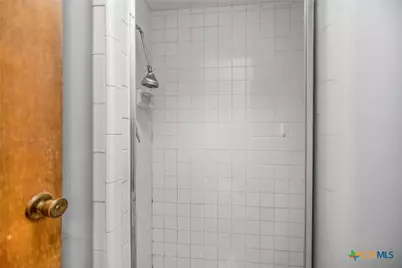 212 Buckingham, Victoria, TX 77904 - Photo 22