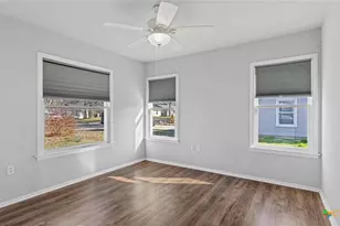 420 Wallace St, Seguin, TX 78155 - Photo 10